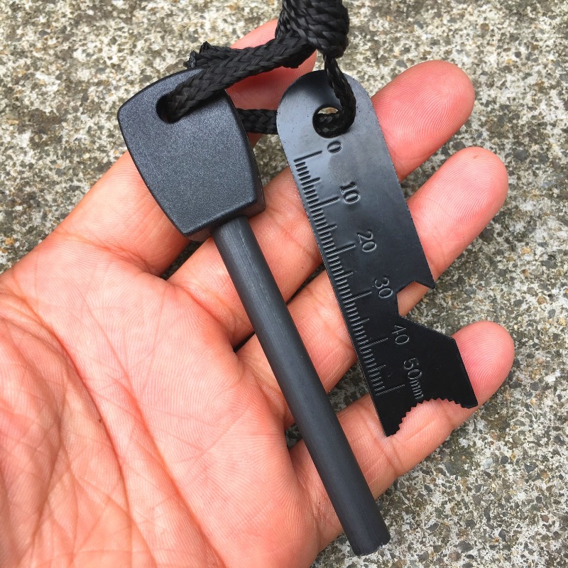 야외 생존 화덕 점화 키트, 페로세륨 막대 플린트와 다 - Magnesium Fire Starter 리뷰 및 가격